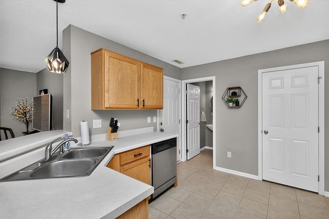 8610 Ep True Parkway 1007, West Des Moines, IA 50266