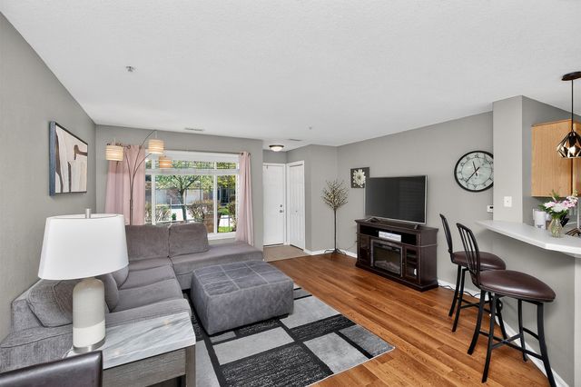 8610 Ep True Parkway 1007, West Des Moines, IA 50266