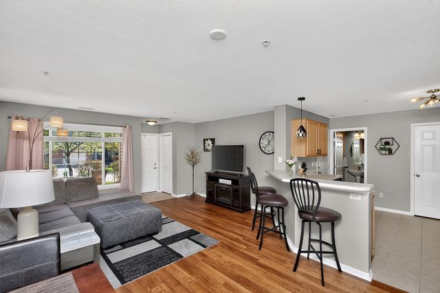 8610 Ep True Parkway 1007, West Des Moines, IA 50266