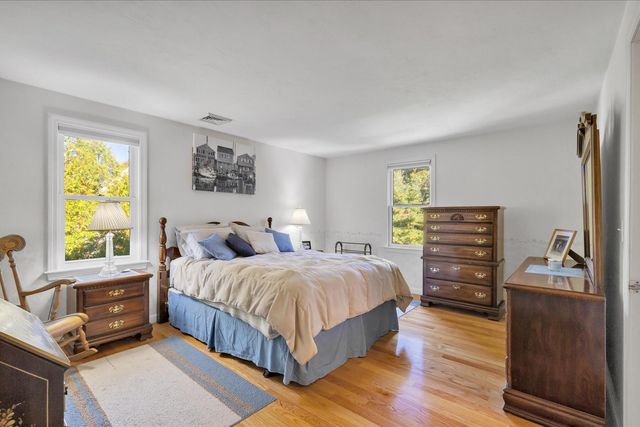 40 Waterfield Road, Osterville, MA 02655