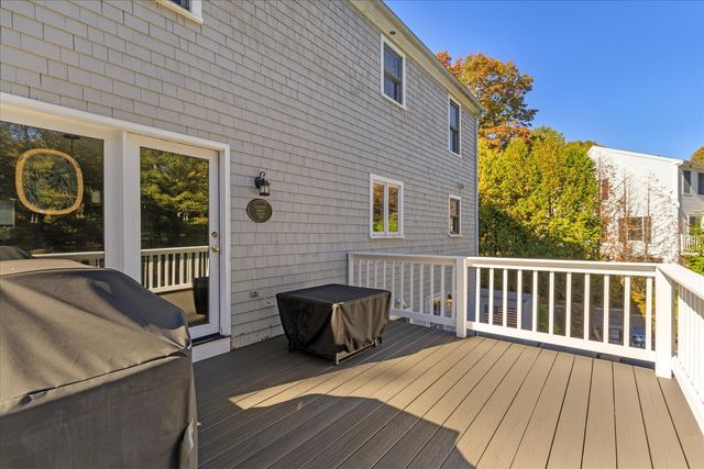 40 Waterfield Road, Osterville, MA 02655