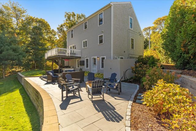 40 Waterfield Road, Osterville, MA 02655