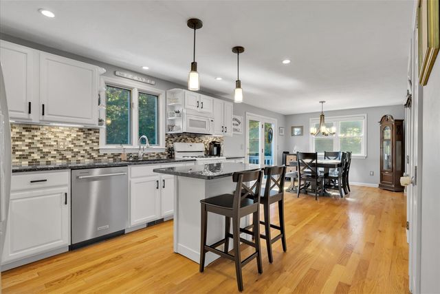 40 Waterfield Road, Osterville, MA 02655