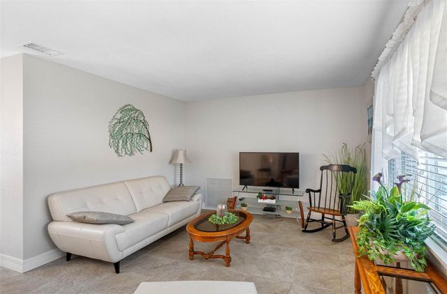 11572 88TH AVENUE, Seminole, FL 33772