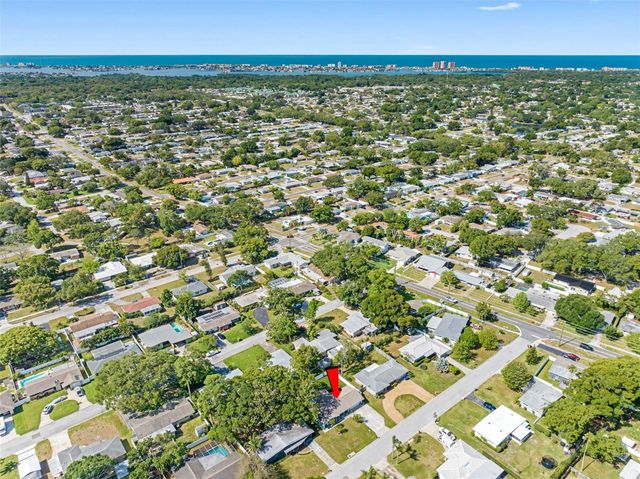 11572 88TH AVENUE, Seminole, FL 33772