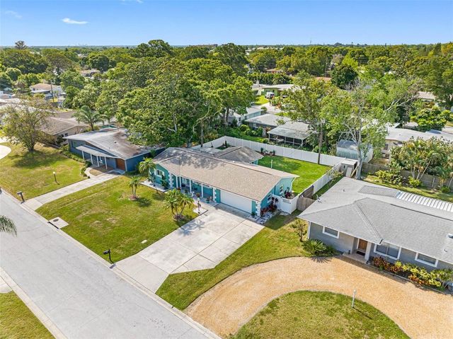 11572 88TH AVENUE, Seminole, FL 33772