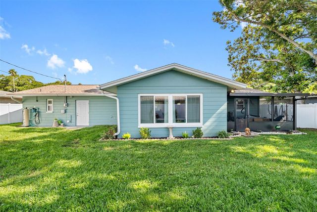 11572 88TH AVENUE, Seminole, FL 33772