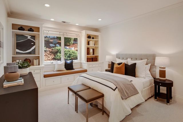 1110 Trinity Drive, Menlo Park, CA 94025