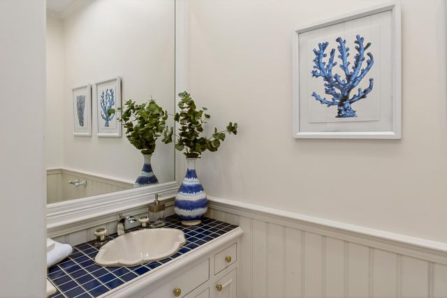 1110 Trinity Drive, Menlo Park, CA 94025