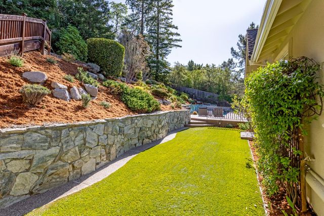 1110 Trinity Drive, Menlo Park, CA 94025