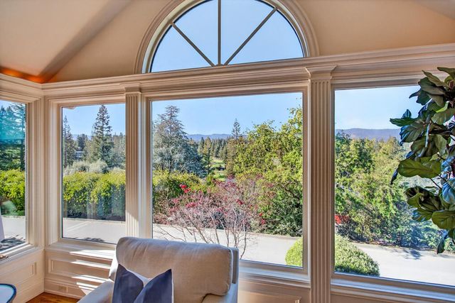 1110 Trinity Drive, Menlo Park, CA 94025