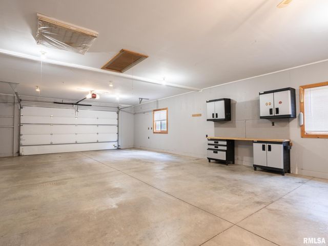 2200 SHERIDAN Road, Pekin, IL 61554