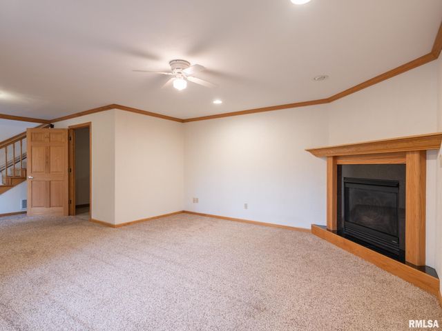 2200 SHERIDAN Road, Pekin, IL 61554