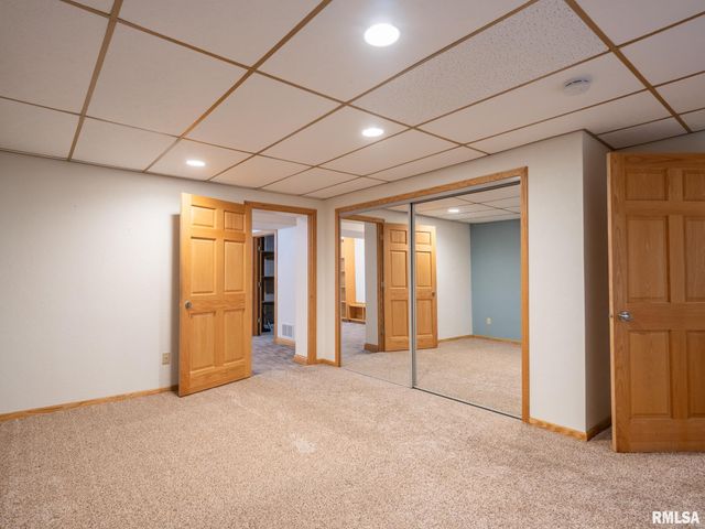 2200 SHERIDAN Road, Pekin, IL 61554