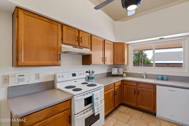 2671 W Camino De La Joya, Tucson, AZ 85742