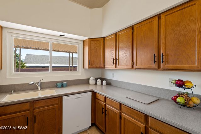 2671 W Camino De La Joya, Tucson, AZ 85742