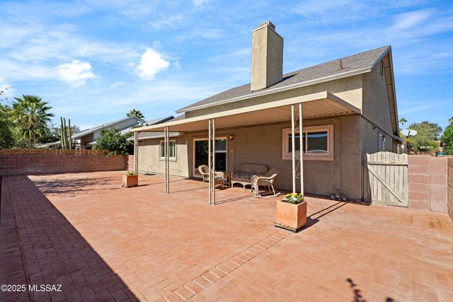 2671 W Camino De La Joya, Tucson, AZ 85742