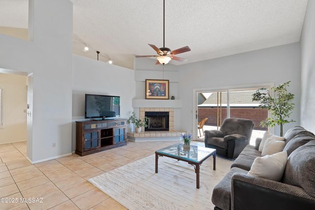 2671 W Camino De La Joya, Tucson, AZ 85742