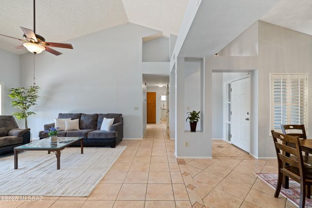 2671 W Camino De La Joya, Tucson, AZ 85742