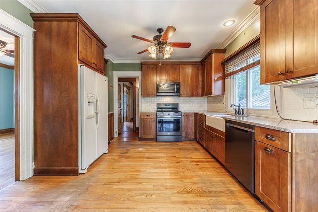 35 Hartsen Street, Rochester, NY 14610