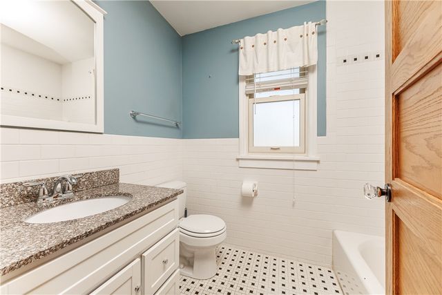 35 Hartsen Street, Rochester, NY 14610