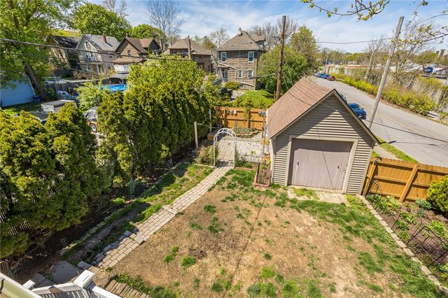 35 Hartsen Street, Rochester, NY 14610
