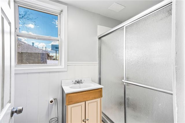 880 Charles Street, North Providence, RI 02904