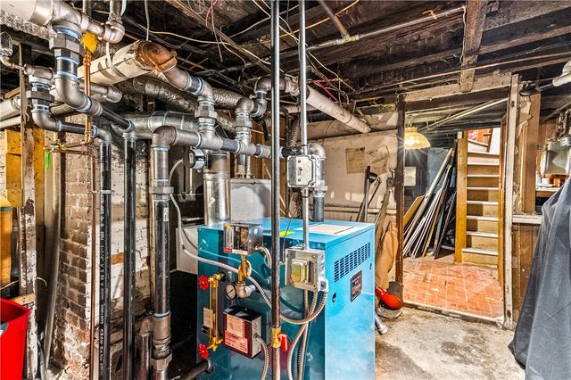 880 Charles Street, North Providence, RI 02904