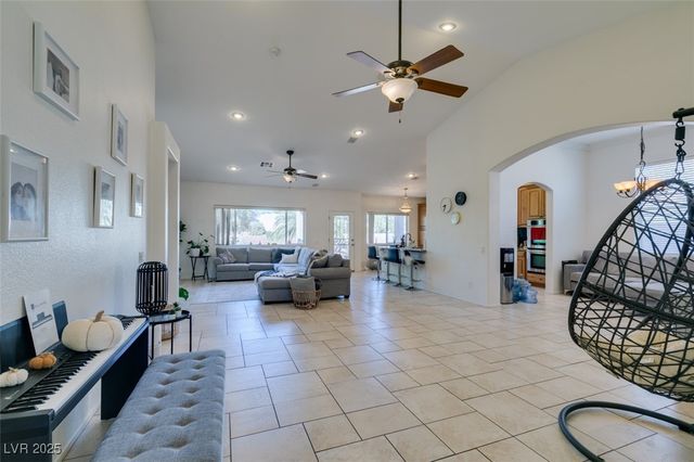 1740 Honey Tree Drive, Las Vegas, NV 89144