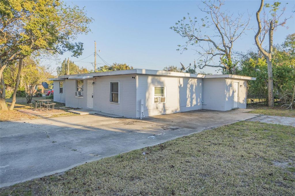 552 FAIRMOUNT ROAD, Daytona Beach, FL 32114