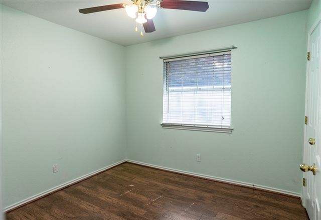 604 Valleyridge Court, Decatur, TX 76234