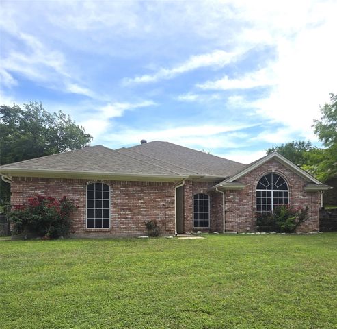 604 Valleyridge Court, Decatur, TX 76234