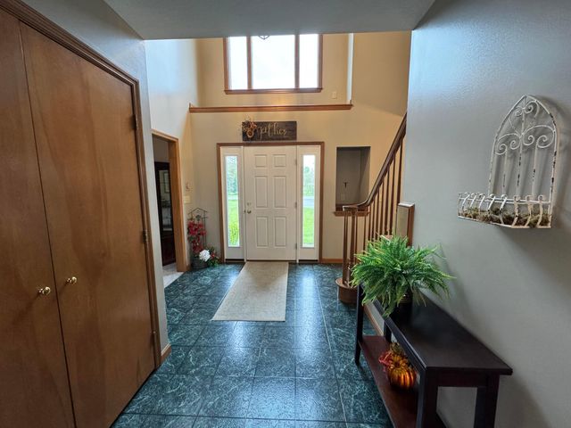 2075 Eckard Road, Centerburg, OH 43011