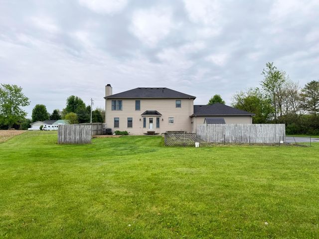 2075 Eckard Road, Centerburg, OH 43011
