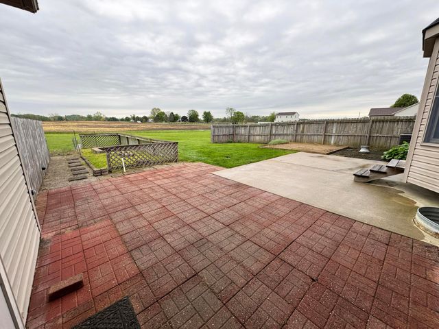 2075 Eckard Road, Centerburg, OH 43011
