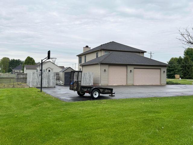 2075 Eckard Road, Centerburg, OH 43011