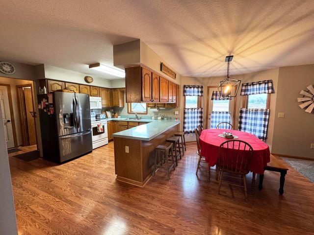 2075 Eckard Road, Centerburg, OH 43011