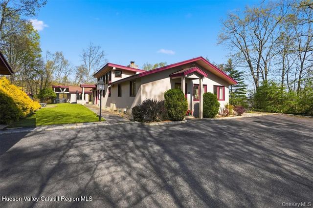 7 Marron Lane, New Paltz, NY 12561