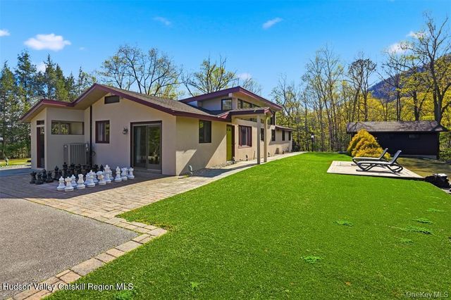 7 Marron Lane, New Paltz, NY 12561