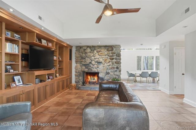 7 Marron Lane, New Paltz, NY 12561