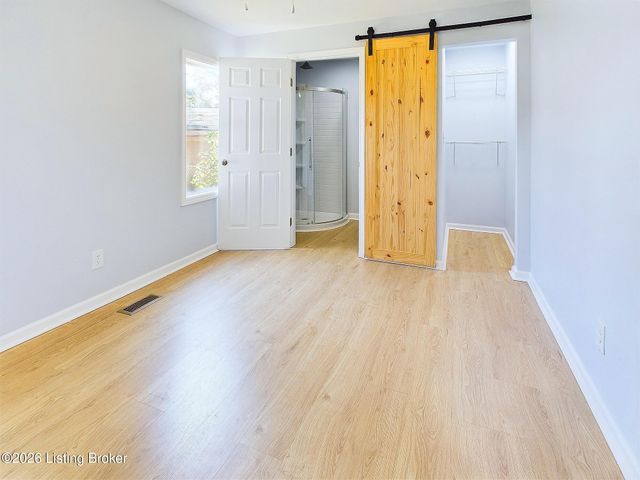 4203 Searcy Ln, Louisville, KY 40216