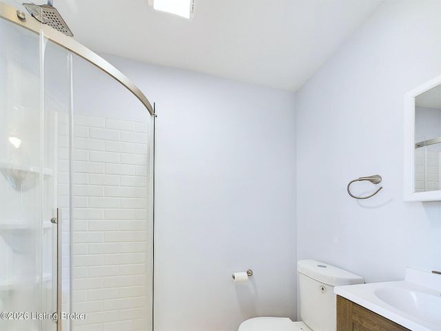 4203 Searcy Ln, Louisville, KY 40216