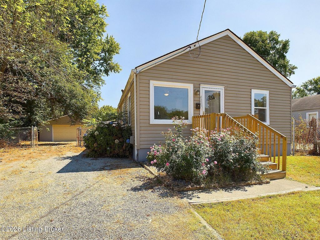 4203 Searcy Ln, Louisville, KY 40216