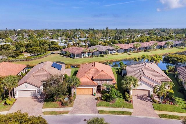 2414 VACCARO DRIVE, Sarasota, FL 34231