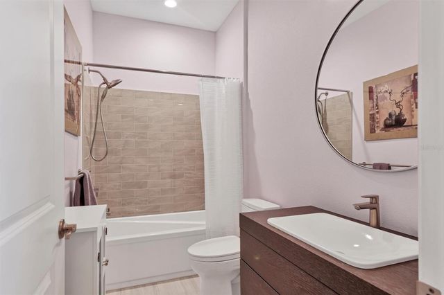 2414 VACCARO DRIVE, Sarasota, FL 34231