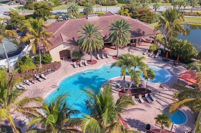 2414 VACCARO DRIVE, Sarasota, FL 34231