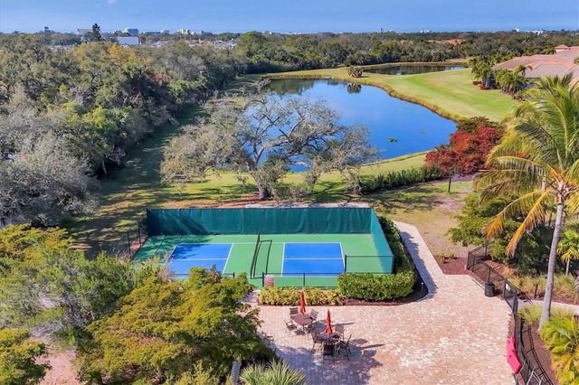 2414 VACCARO DRIVE, Sarasota, FL 34231