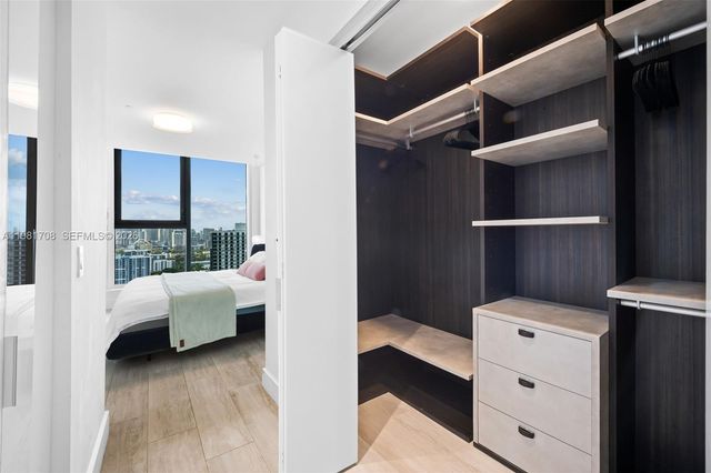 121 NE 34th St PH3204, Miami, FL 33137