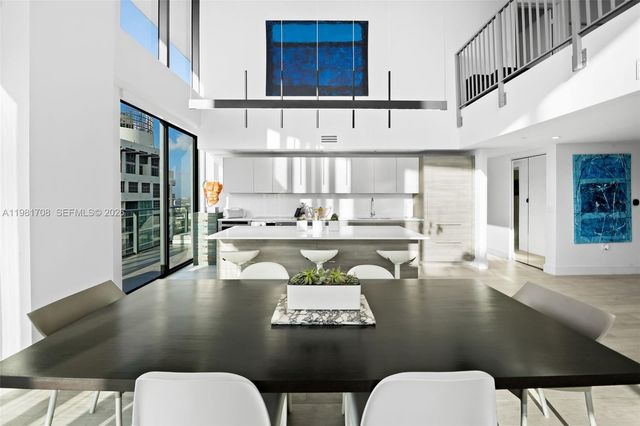 121 NE 34th St PH3204, Miami, FL 33137