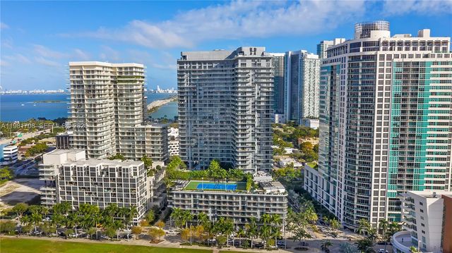 121 NE 34th St PH3204, Miami, FL 33137